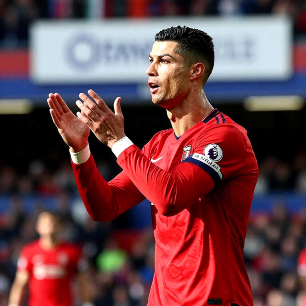Serge Gnabry trở lại: Năm tháng cơ thể chờ một tín hiệu
