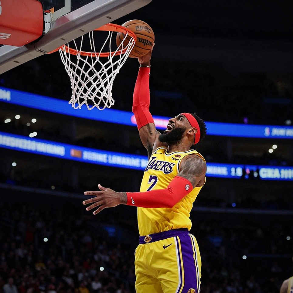 Clippers công khai bác bỏ án phạt NBA: Canh bạc pháp lý hay chiến lược truyền thông?