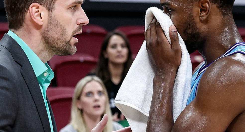Fournier, Dorsey và ranh giới phòng thay đồ ở Olympiacos