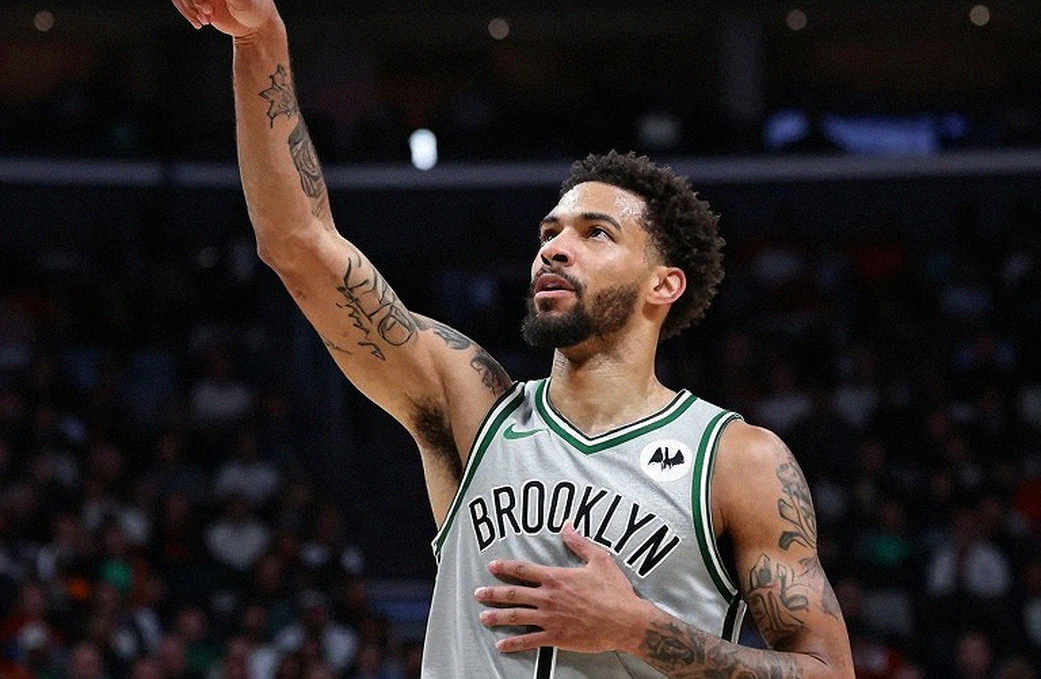 Vũ điệu của những quân bài rác: Bản án chưa từng có của NBA và mùa hè định mệnh của Los Angeles Clippers