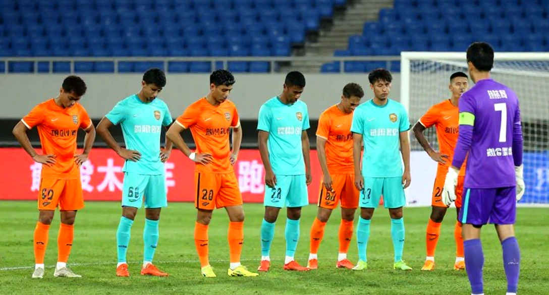 Insufficient Information Analysis in Vietnamese Football Insufficient Information Analysis in Vietnamese Football